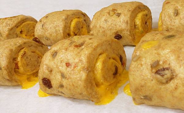 第二名-四名手工饅頭-堅果起司饅頭.jpg 第二名-四名手工饅頭-堅果起司饅頭.jpg