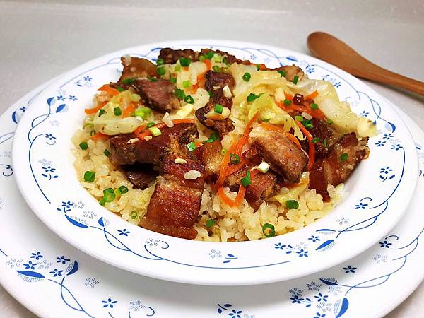 20181008-鹹豬肉高麗菜炊飯.jpg 20181008-鹹豬肉高麗菜炊飯.jpg