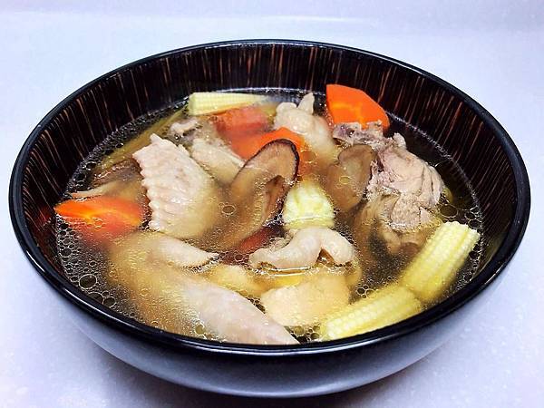 牛蒡雞湯.jpg 牛蒡雞湯.jpg