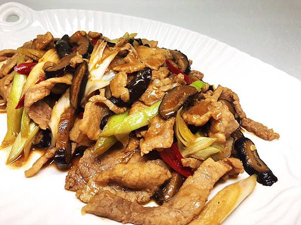 蠔油蒜苗炒香菇肉絲.jpg 蠔油蒜苗炒香菇肉絲.jpg