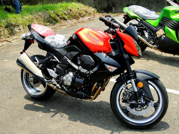 Z1000