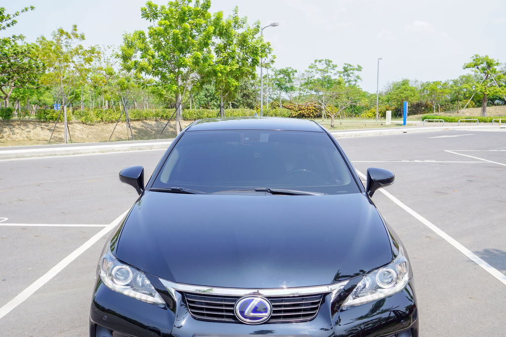 汽車隔熱紙推薦 carlife頂級奈米陶瓷膜X-35 X-10 高透光 隱密性高 讓愛車提升質感更帥氣!!32.jpg