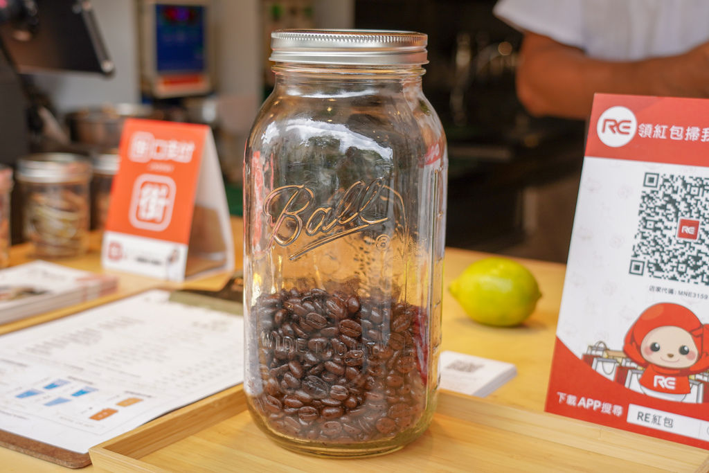 台北大安區 蔚為風尚的手搖飲正悄悄流行！ The Blend Tea Shop 果然好合 手搖飲界的小清新３５Ａ.jpg