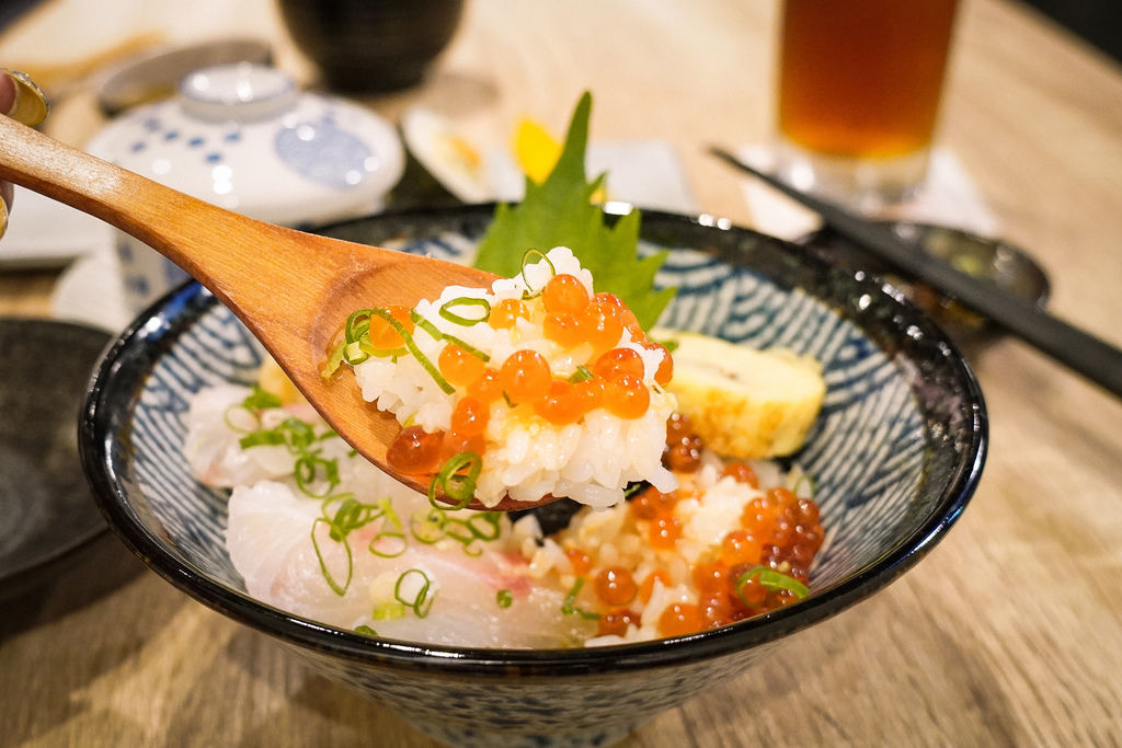 台中北屯 日式料理楓上屋 隱藏版三色丼飯必吃18.jpg