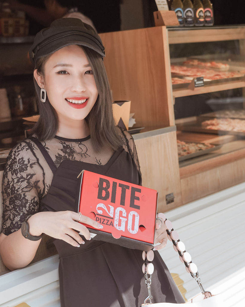 高雄美食 BITE 2 GO 義式快餐店 薄多義旗下外帶店 純白色餐車超吸睛5A.jpg