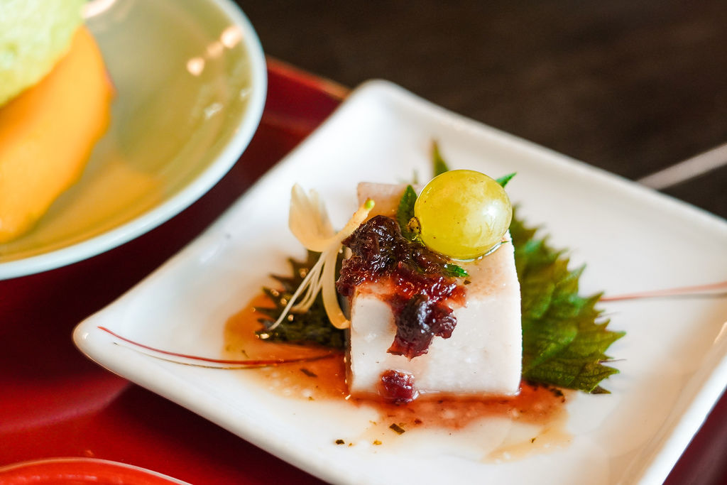 高雄旗山美食 六梅草堂 香食茶器禪風美學 無菜單料理餐廳 走進日式老屋體驗五感料理31.jpg