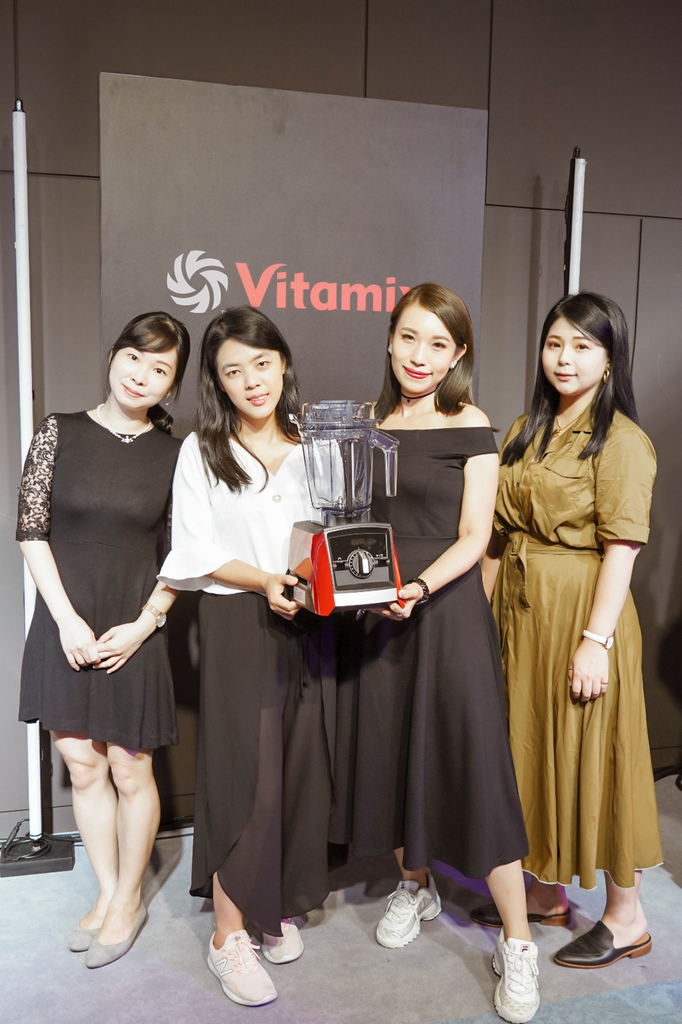 Vitamix 史上第一台超跑級調理機 廚房界的超跑 一鍵按下輕鬆完成食尚美味 Vitamix 超跑級調理機 A3500i A2500i 正式發表上市20A.jpg