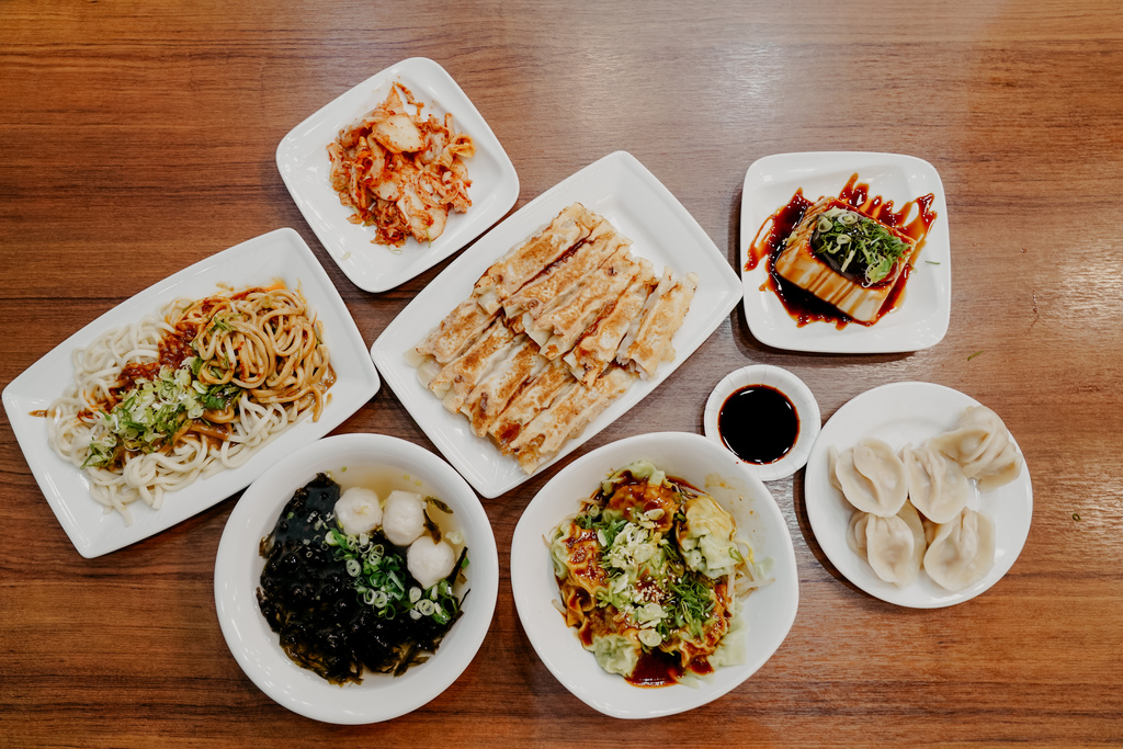 屏東佳冬 八方雲集鍋貼水餃專賣店 招牌鍋貼 乾麵 鮮蝦水餃 限定雙人超值套餐省更多13.jpg