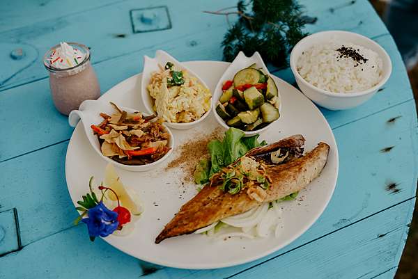 屏東枋山美食IG景點 三個傻瓜海景咖啡暨傻瓜天堂露營區 美食簡餐 芒果冰沙必點42.jpg