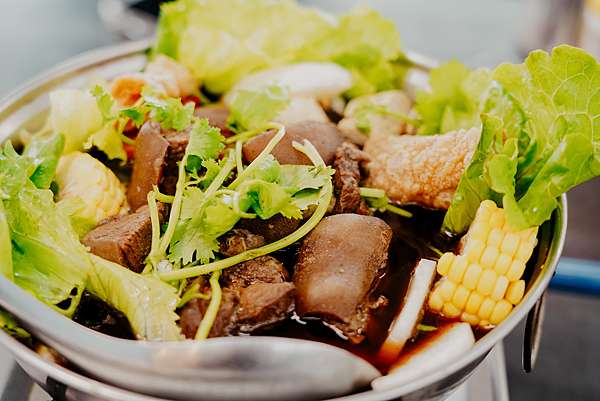 高雄岡山美食 大新羊肉 岡山羊肉始祖創始店 羊肉爐 椒鹽羊小排 鳳梨羊肉 羊肉燒餅必吃12.JPG