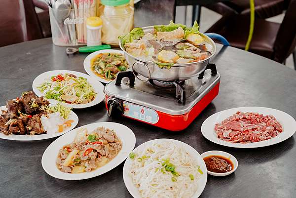 高雄岡山美食 大新羊肉 岡山羊肉始祖創始店 羊肉爐 椒鹽羊小排 鳳梨羊肉 羊肉燒餅必吃10.JPG