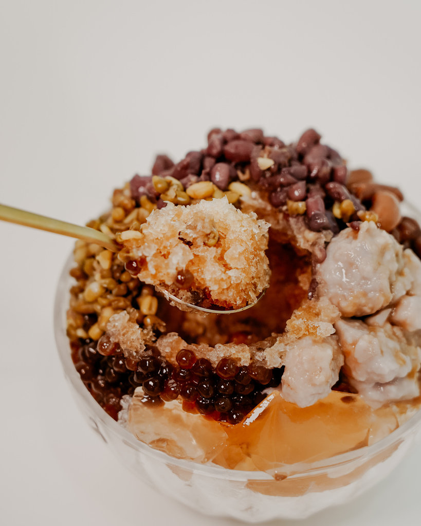 台南冰店 花園冰果舖 近Costco 八寶冰 季節限定草莓雪花冰即將登場32.jpg