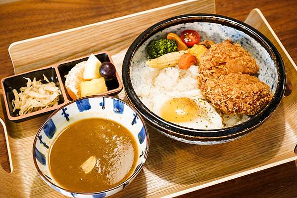 台南中西區 早午餐推薦 客徠食classic早午餐 輕食咖啡 咖哩飯 近台南大學28.jpg