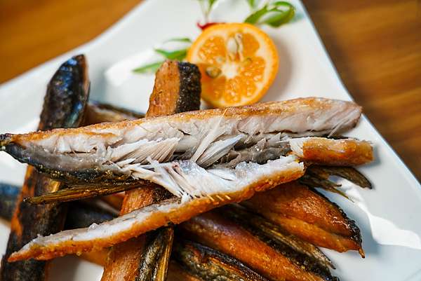 台南北門美食 田媽媽長盈海味屋 大啖無毒虱目魚料理 必點招牌三杯虱目魚香腸 香煎魚菲力 泰式炸魚條30.jpg 台南北門美食 田媽媽長盈海味屋 大啖無毒虱目魚料理 必點招牌三杯虱目魚香腸 香煎魚菲力 泰式炸魚條30.jpg