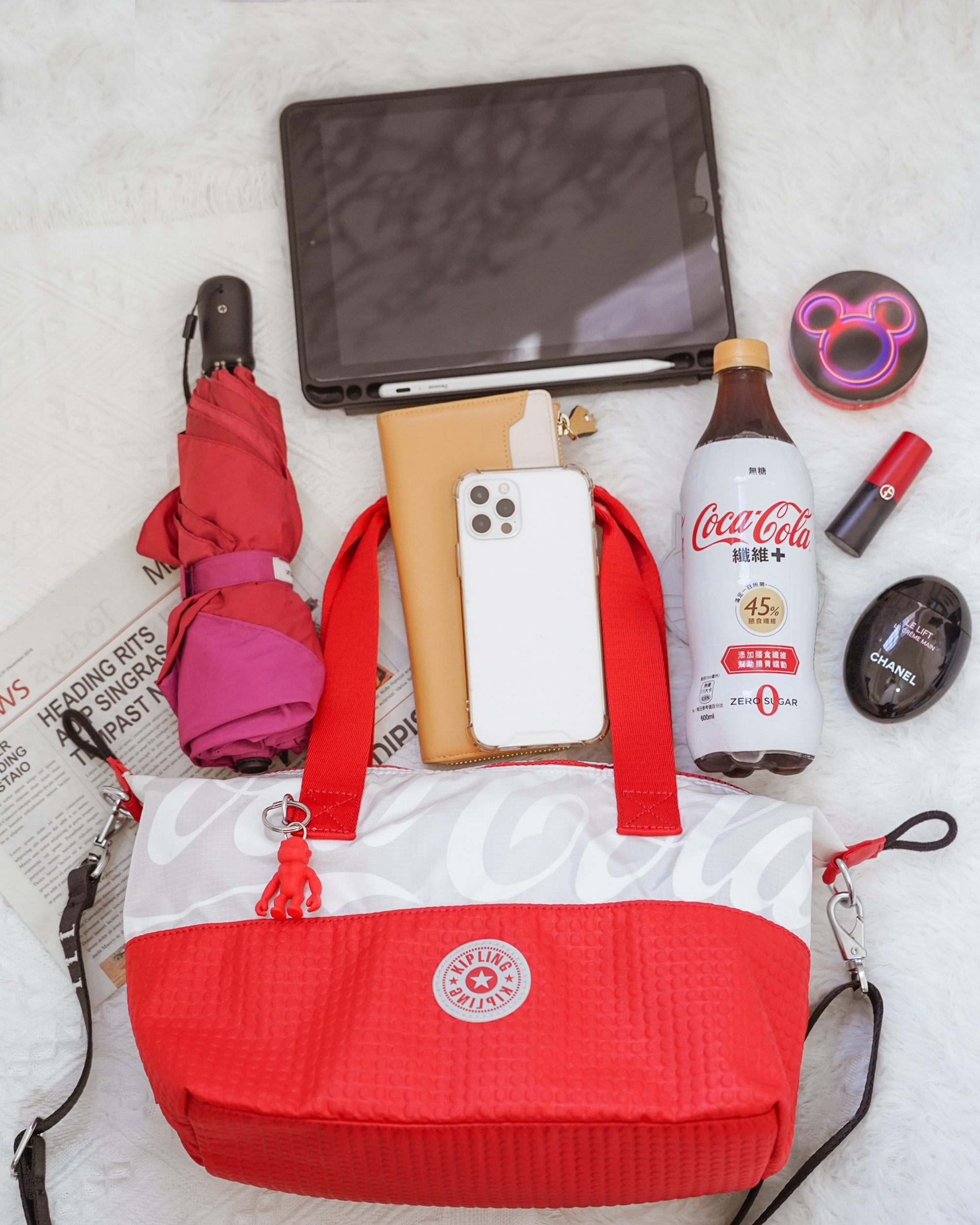 Kipling  Coca-Cola 聯名款 百搭包款 2021走春潮流單品推薦24.jpg