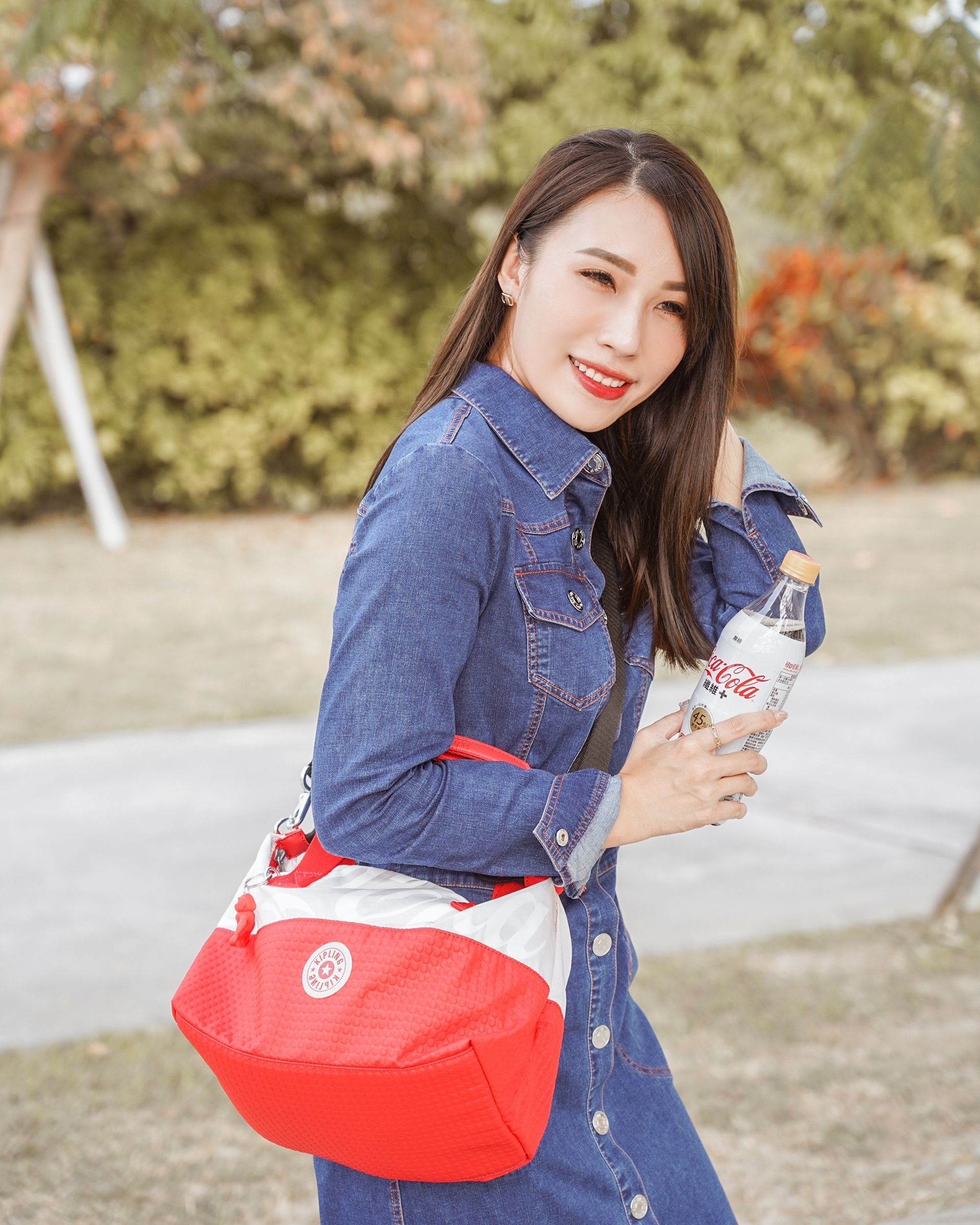 Kipling  Coca-Cola 聯名款 百搭包款 2021走春潮流單品推薦30.JPG