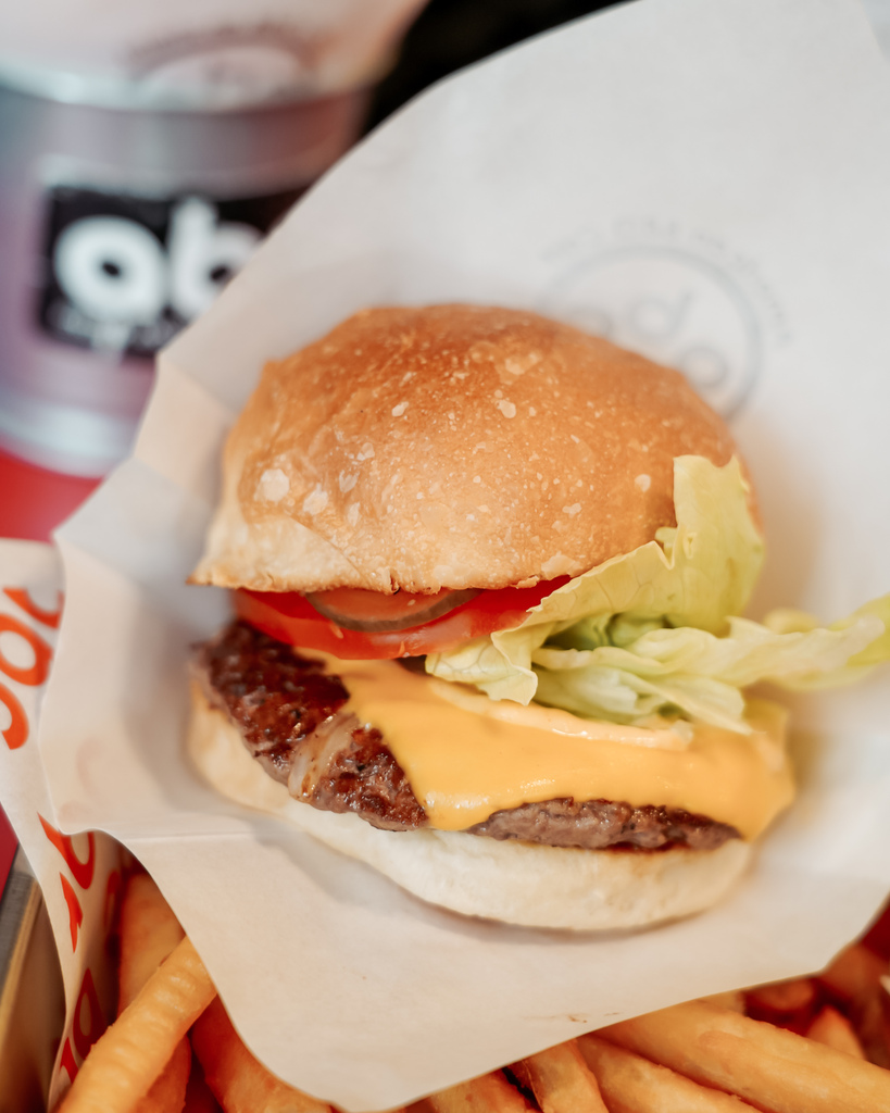 台南中西区美食 ABC BURGER 美式复古汉堡店 手拍汉堡肉 双层花生酱牛肉堡必吃16.JPG