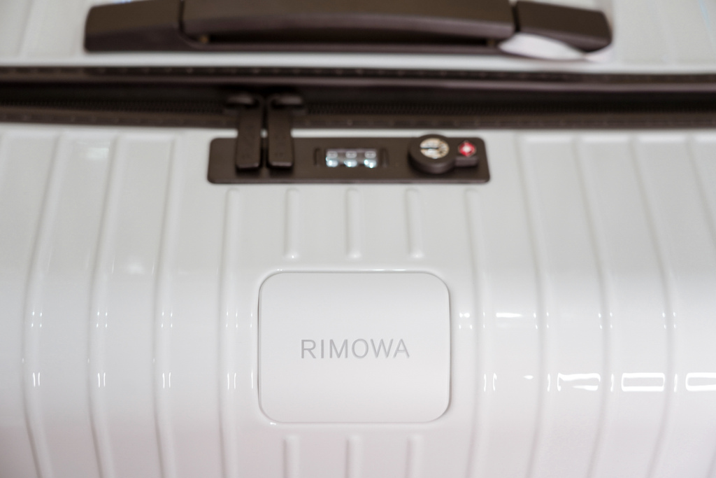 YAHOO購物中心無卡分期618活動 無痛入手RIMOWA ESSENTIAL LITE Cabin L 行李箱界的愛馬仕開箱4.jpg