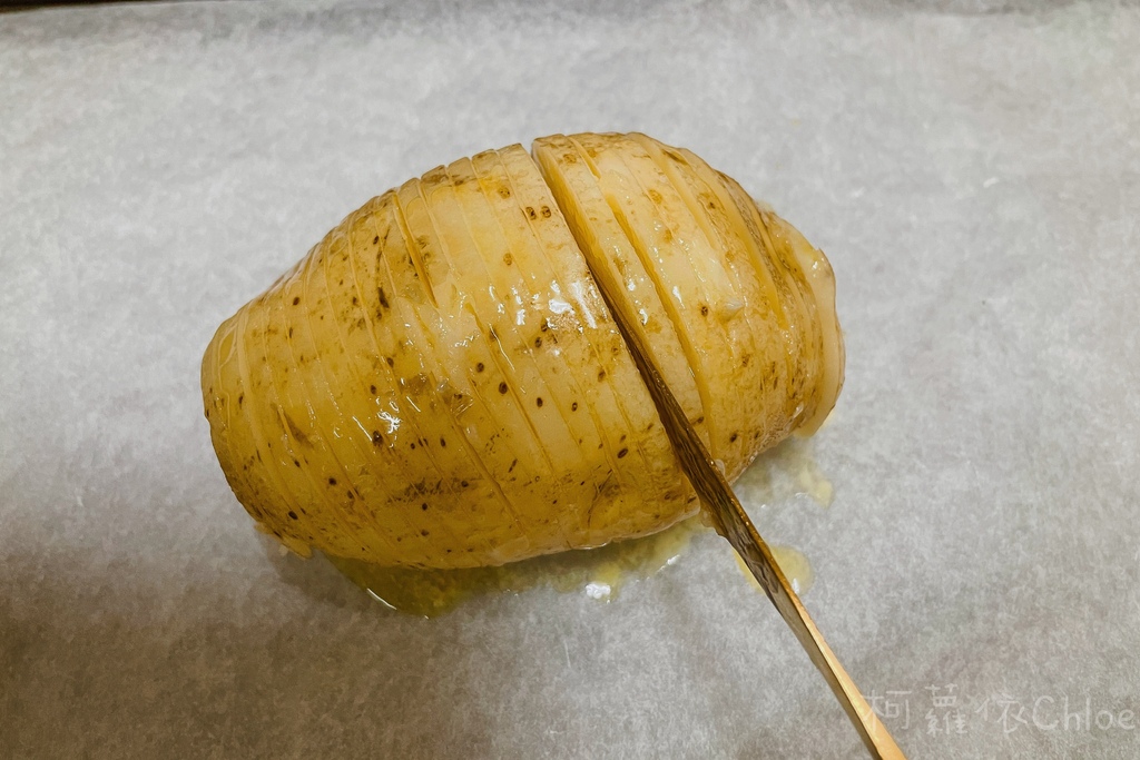烤箱食谱 手风琴马铃薯 搭配起司超好吃3.JPG