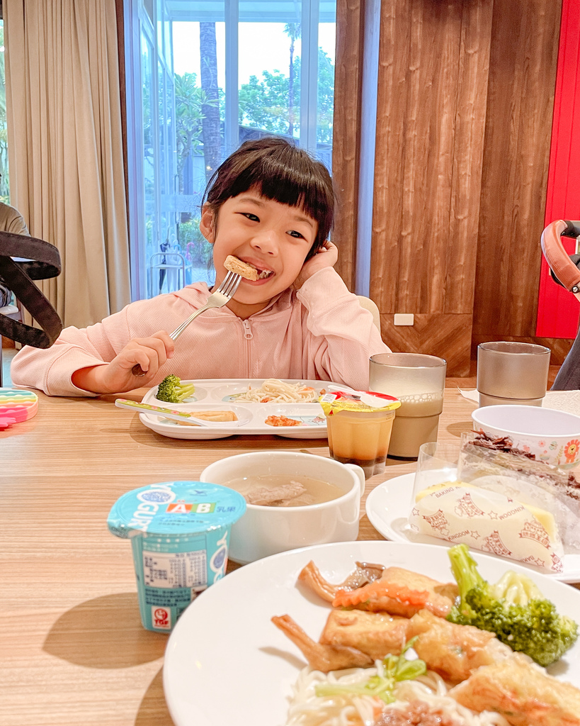 親子住宿推薦 南科贊美酒店 一泊二食烘窯釣魚好好玩  親子旅宿南部住宿推薦 近頑皮世界動物園95.jpg