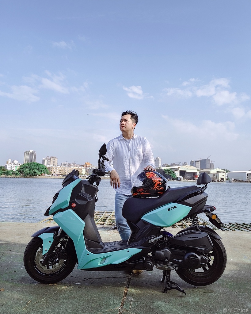 宏佳騰機車｜STR250評價試乘心得 白牌機車之王 擁有最佳馬力 通勤旅遊都很罩6.jpg