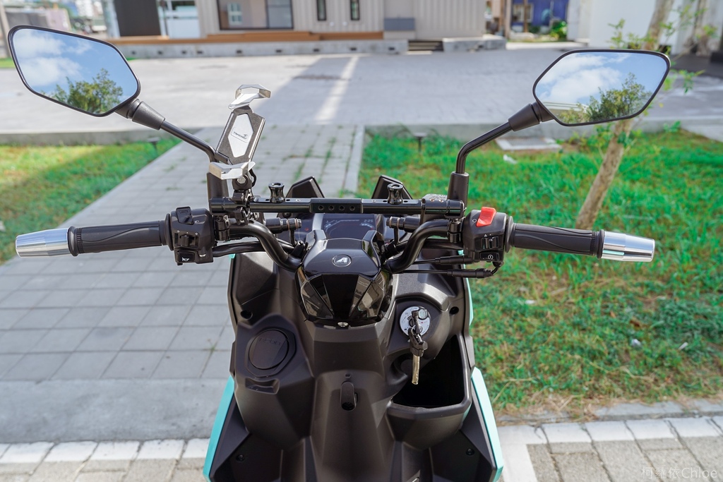 宏佳騰機車｜STR250評價試乘心得 白牌機車之王 擁有最佳馬力 通勤旅遊都很罩23.jpg