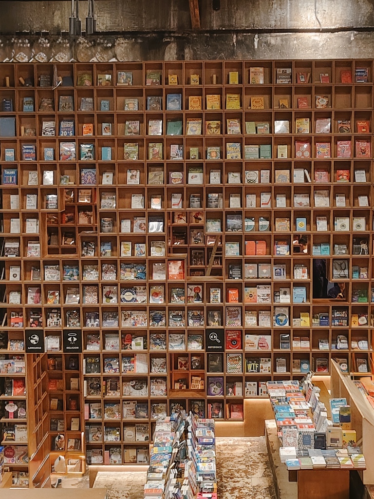 吉隆坡網紅景點 REXKL BookXcess 大馬最美迷宮書店 近茨廠街3.jpg