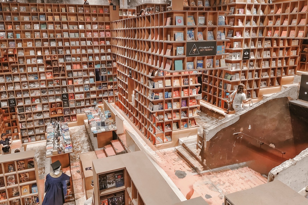 吉隆坡網紅景點 REXKL BookXcess 大馬最美迷宮書店 近茨廠街1.jpg