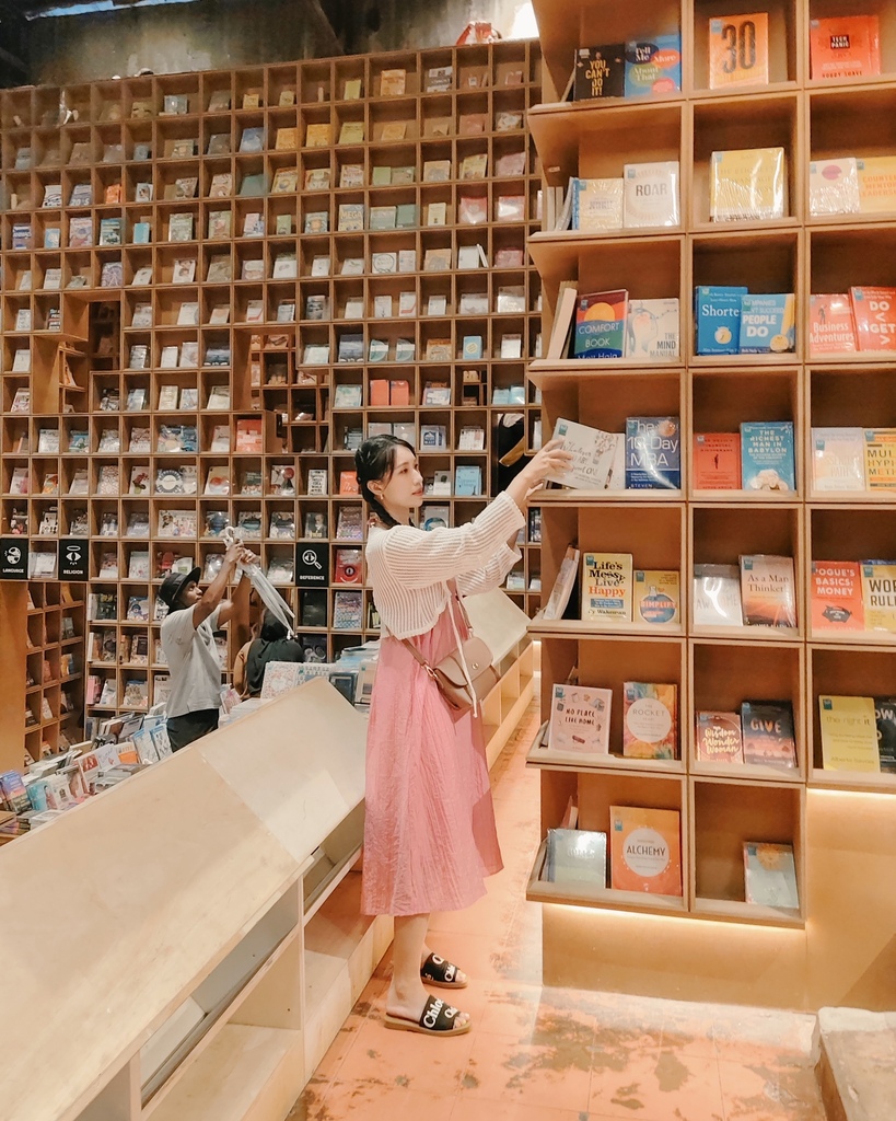 吉隆坡網紅景點 REXKL BookXcess 大馬最美迷宮書店 近茨廠街7.jpg