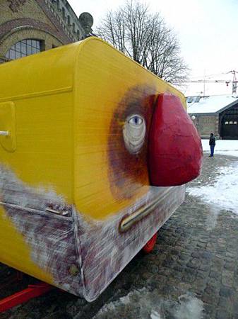 osgemeos-slava-04-curatedmag-404x540