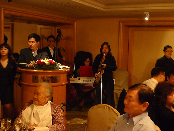 演奏中.JPG