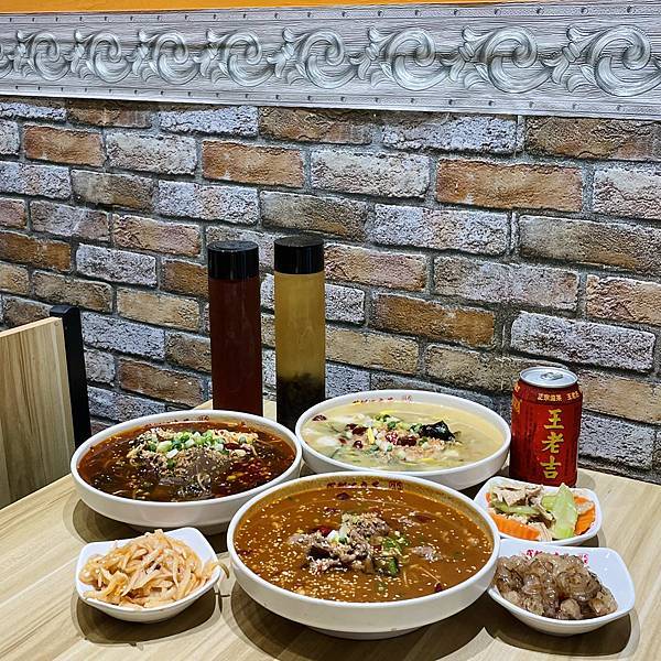 <大巨蛋美食>道地四川料理，超下飯酸菜魚麻辣煲