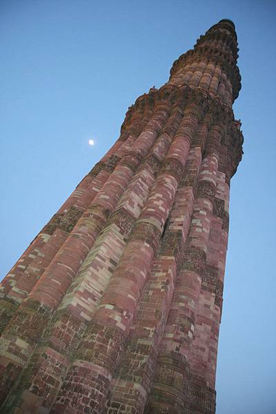 Dehli  40 Qutab Minar built 1193 AD.jpg