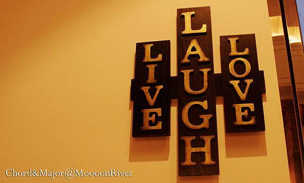 MoooonRiver希望提供一個生活的態度! 