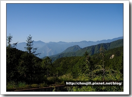 除了美麗的山景還是山景