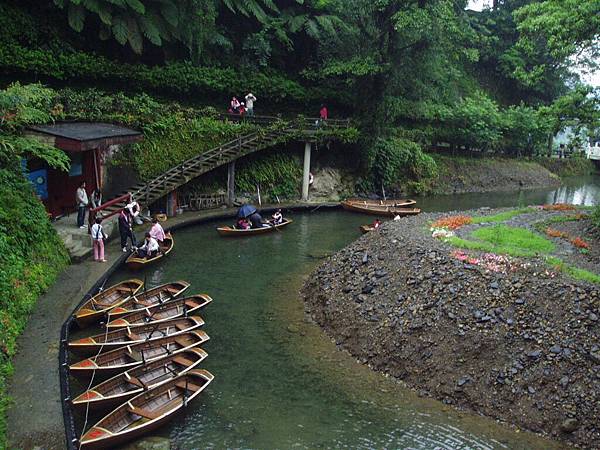 雲先樂園划船處.JPG