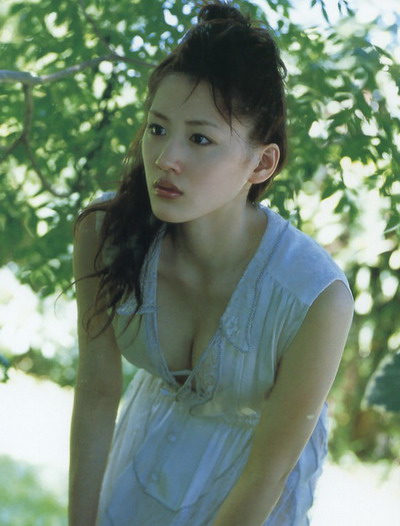 凌賴瑤.jpg