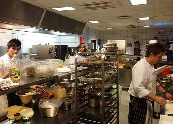 IMG_6011.JPG IMG_6011.JPG