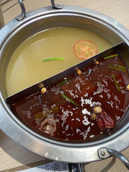 [食遊] 東區Lalaport熱門吃到飽餐廳-饗麻饗辣