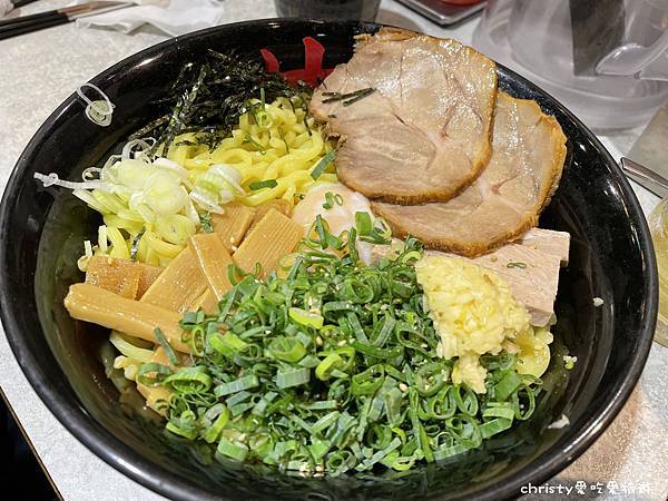 [食記] 台北-東京油組，沒有湯的拉麵~蔥蒜控天堂
