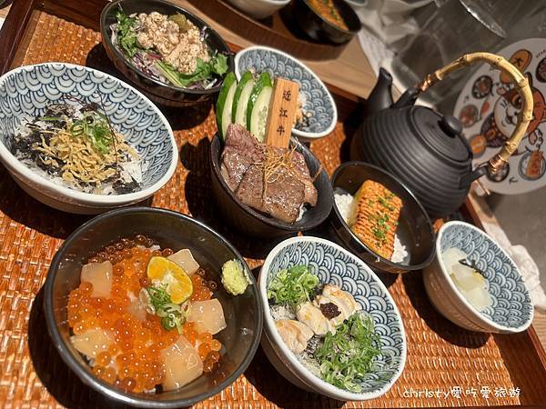 [食記] 台北。忠孝復興站-有吉豐盛丼專門店