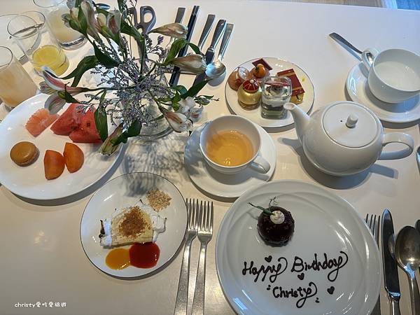 [食記] 台北 文華東方酒店 Cafe周末自助午餐