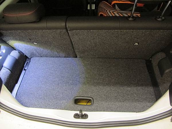 IMG_0037.JPG IMG_0037.JPG