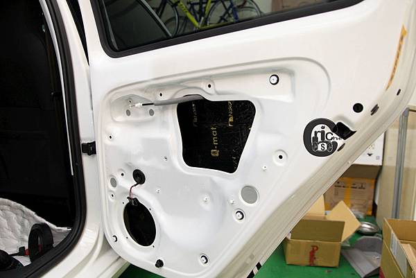 IMG_3665-2048.jpg IMG_3665-2048.jpg