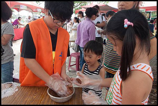 2013_0721觀音蓮花季鹹雞蛋diy (7)