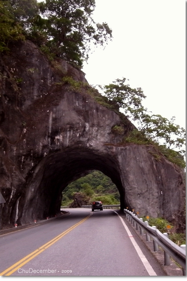 小山洞