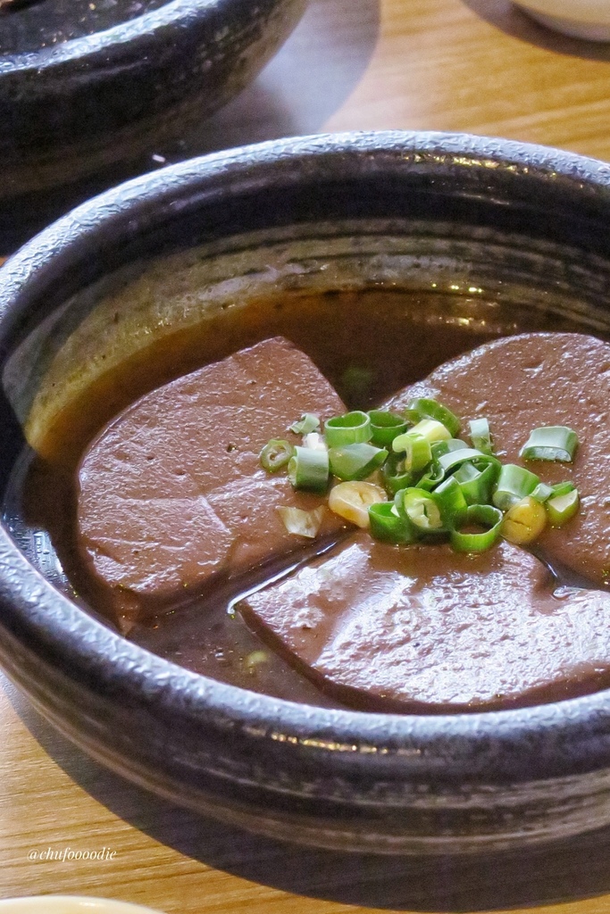 【高雄美食】姜一鼎個人鴛鴦鍋 - 和牛麻辣火鍋配上浮誇生蠔、辣麻香的絕妙好滋味