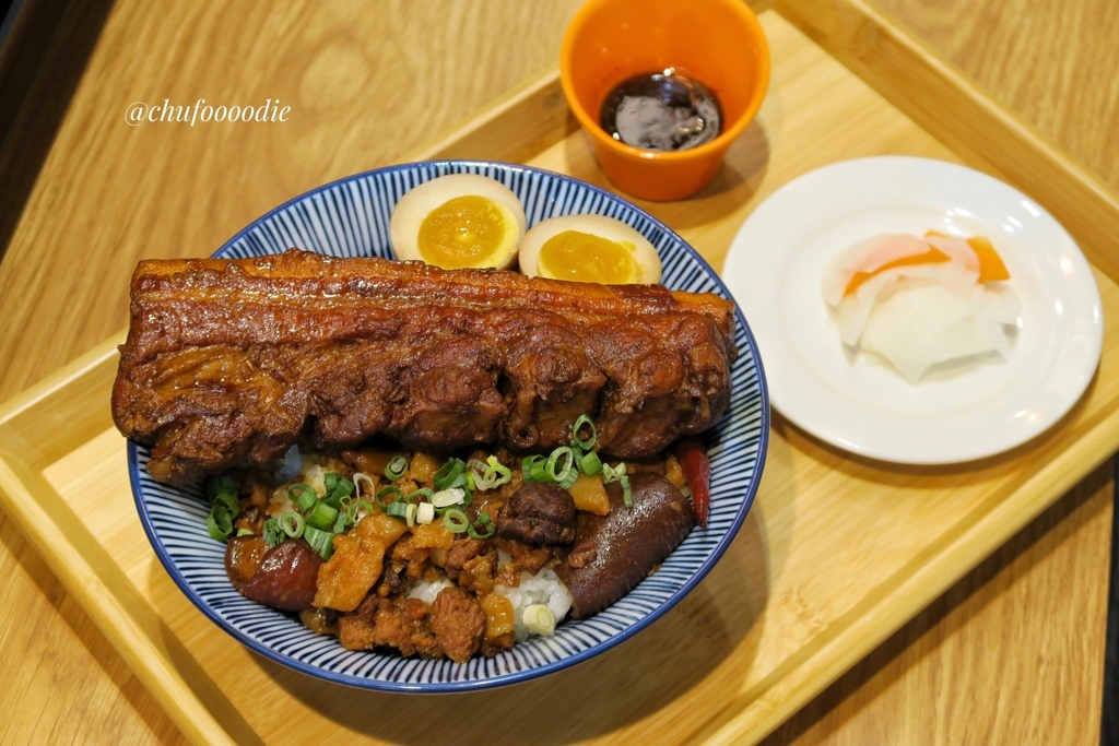 【天狗咖哩家】高雄小港美食日式料理餐廳~重口味超大碗角煮日式丼飯等你來挑戰