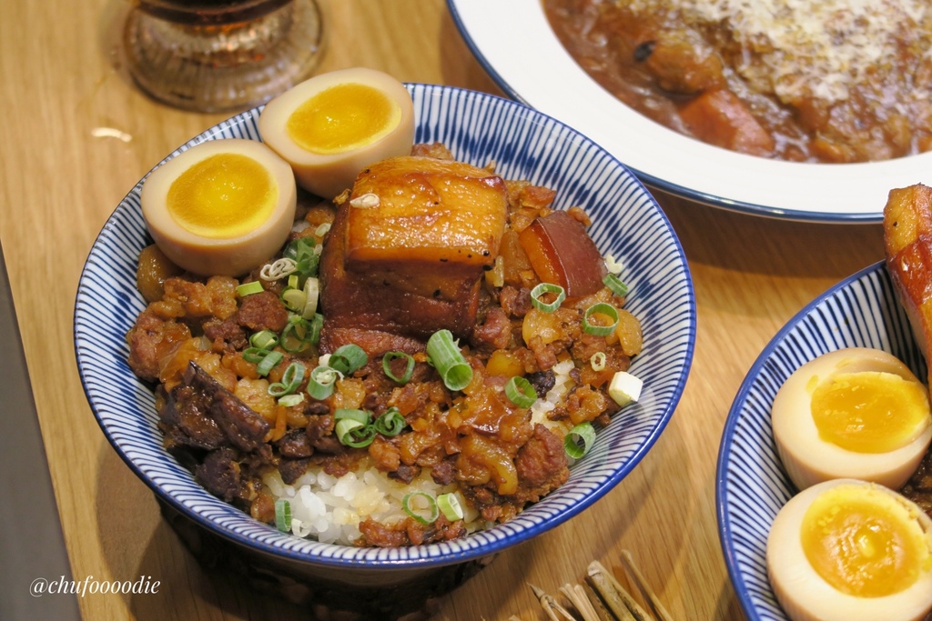 【天狗咖哩家】高雄小港美食日式料理餐廳~重口味超大碗角煮日式丼飯等你來挑戰