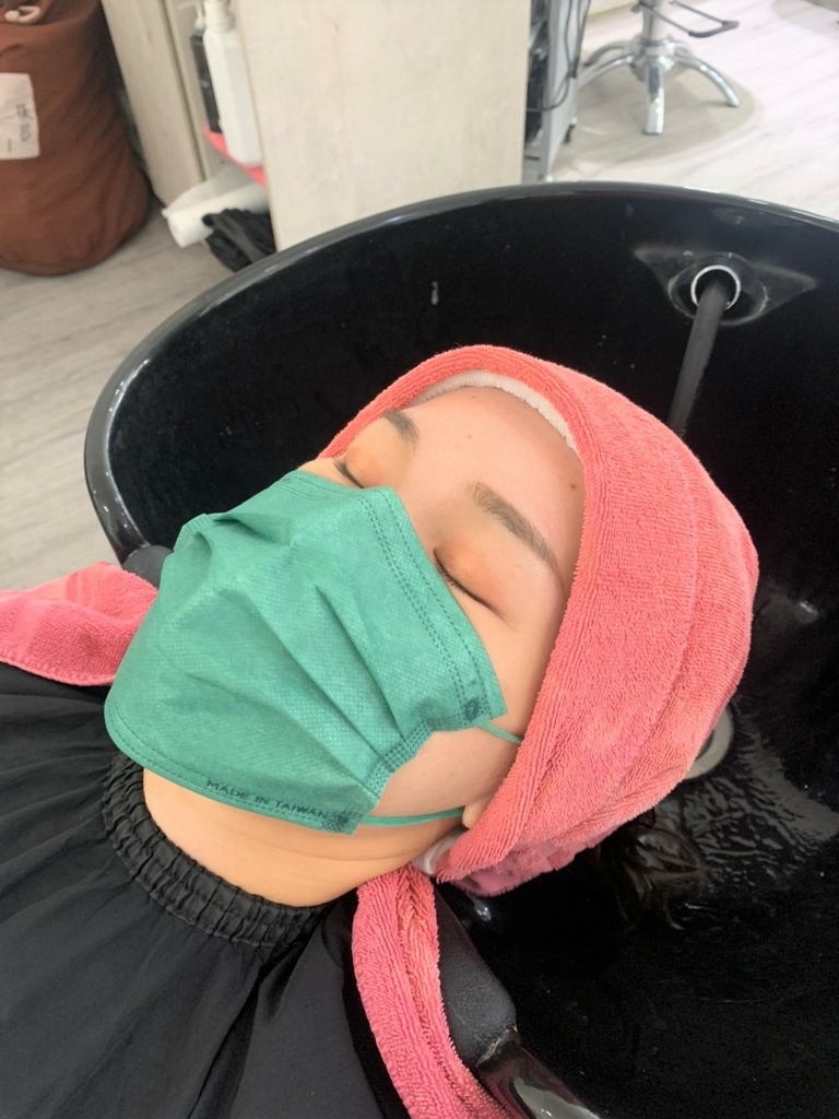 【彌敦道貳室】高雄楠梓燙染髮推薦!楠梓髮廊採用日本頂級京喚羽護髮~造型設計剪髮、染髮、燙髮給您專業的服務 【彌敦道貳室】高雄楠梓燙染髮推薦!楠梓髮廊採用日本頂級京喚羽護髮~造型設計剪髮、染髮、燙髮給您專業的服務